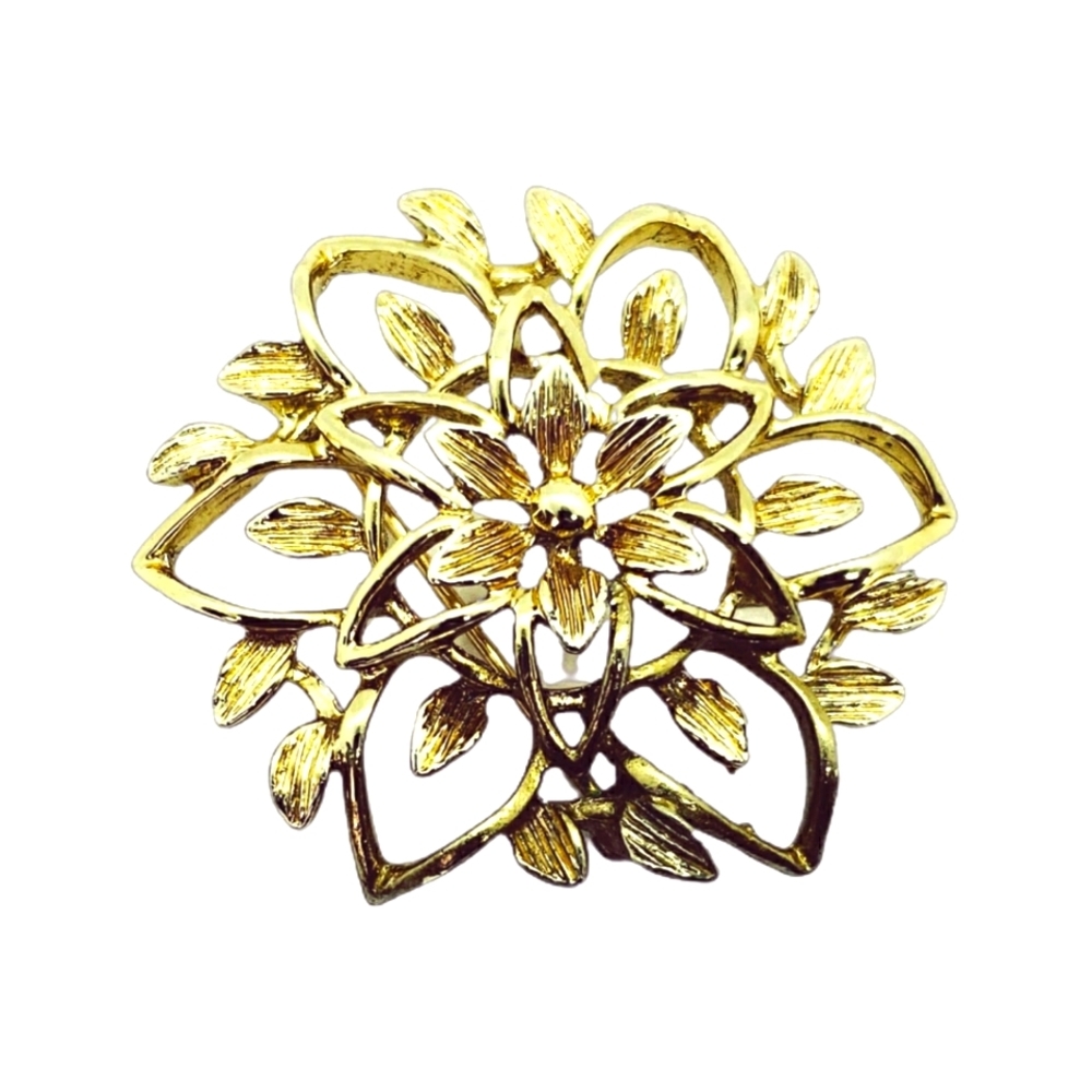 Sarah Conventry Goldtone Open Flower Brooch Pin "Peta Lure"